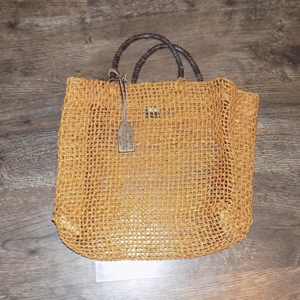 DKNY Straw Tote Bag Womens Large Tan Good Woven Raffia Mesh Beach Boho Handbag